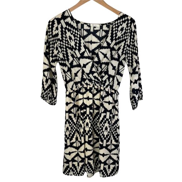 EVERLY Women's Aztec Print 3/4 Sleeve Babydoll Dress Black Cream Size Small - Picture 1 of 8